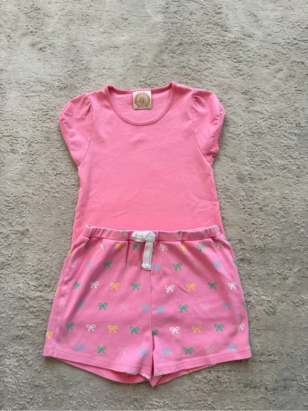 The Beaufort Bonnet Company Pink Short Pajama Set with Multicolor Bow Print